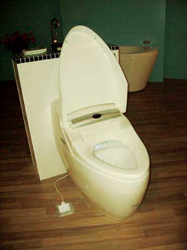 HCG`s newly developed Super-lid water closet