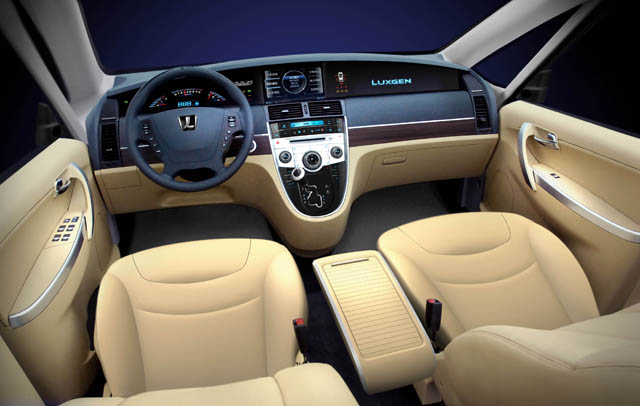 The Luxgen MPV, which is to be offered in both internal combustion and pure-electric versions.