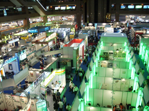 Discussing ways for Taiwan’s LED-lighting industry to better compete in the competitive global market. Pictured is an LED-technology trade fair in Taipei.