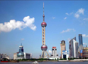 Shanghai Expo promotes the theme of “Better City, Better Life.”