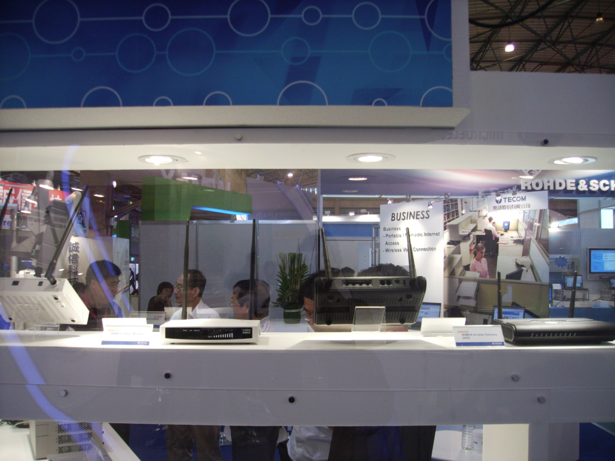 Taiwan`s IPC equipment suppliers develop new products to keep up with brisk demand.