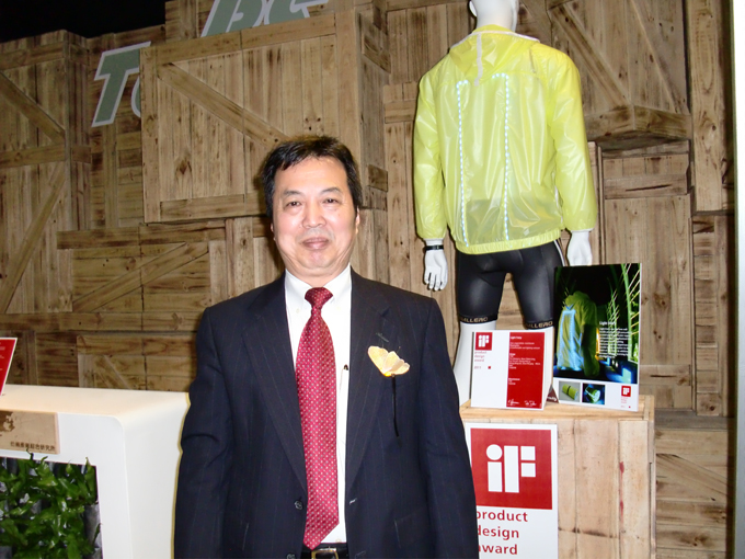 Bai Chi-chung: “With strong support of R&D experts, TTRI can help industries lay solid foundation to develop functional and household textiles.