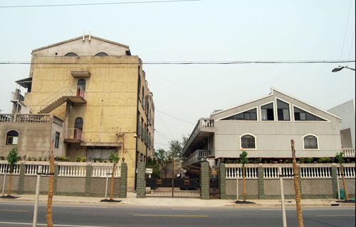 The exterior of PUCHENG’s manufacturing plant complex.