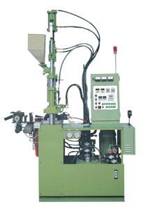 Open-end injection molding machine developed by Atics.