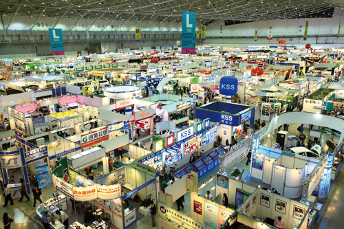 2011年「台北國際汽車零配件展」與「台北國際車用電子展」4月份在台北世貿中心南港展覽館盛大展出，規模空前。