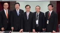 TAMI chairman Hsu Hsiu-tsang (center): “The overall production value of Taiwan's machinery industry will be able to exceed NT$1 trillion in 2012 or 2013 so long as the external economic situation doesn't worsen.”