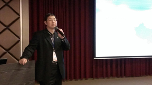 T.Y. Chou, chairman of e-Card Tech, introduces the total solution that is successfully applied in stamping.