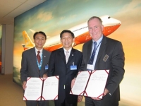 The MOA signed between representatives of AIDC and Boeing during the 2013 Paris Air Show. (Photo courtesy of AIDC)