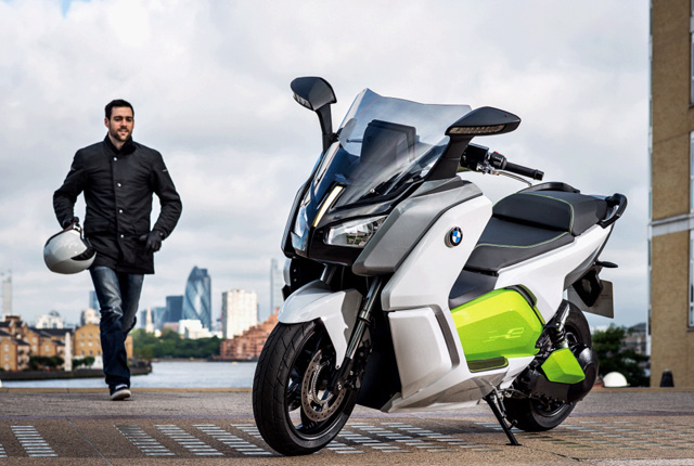 The BMW C evolution aims to fuse riding fun with the benefits of zero-emission performance to create a whole new experience on two wheels.