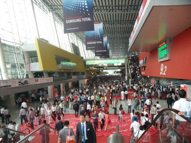 ChinaPlas 2013 in Guangzhou drew over 114,000 visitors and buyers worldwide.