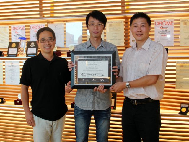 ARTC engineers (from left) Hsu Wei-chan, Su Yi-fong, and Lee Ming-hung won the "Best Technical Paper-Asia Pacific" in the 2014 ITS World Congress Best Paper Award contest. (photo courtesy ARTC)