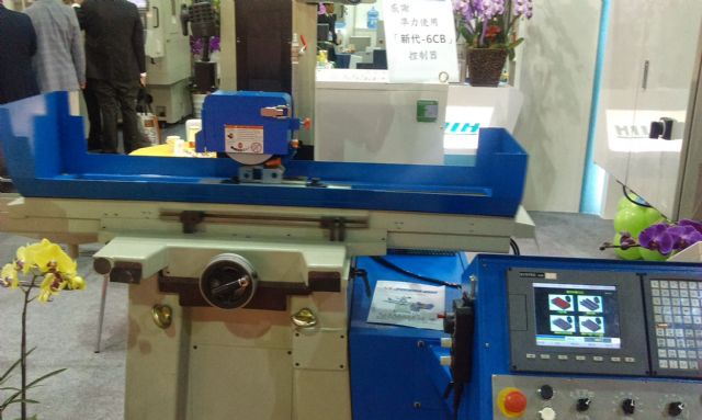 Joen Lih's JL818ADT surface grinding machine uses linear motion drive.