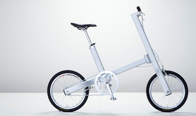 MINDBIKE can be assembled and disassembled with bolts alone.