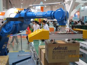 Mirle regards mainland China as springboard to international automation market. (Pictured is an automated conveying system  by Mirle at a trade show)