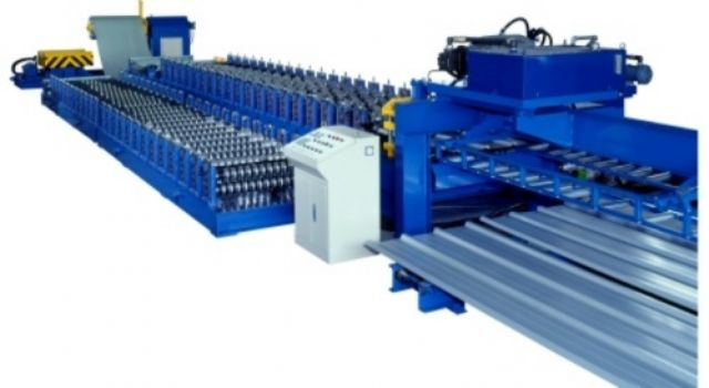 A metal sheet cold roll-forming machine from Fonnai.