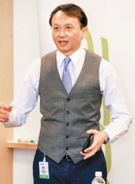 Jason Chen, CEO of Taiwanese PC vendor Acer, targets transforming the firm into an integrated provider of hardware, software, and services. (photo from UDN)