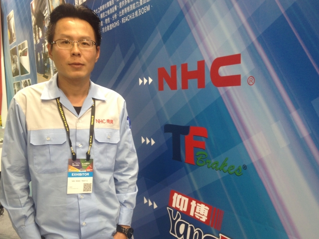 南晃董事長鄭丞焜宣示今年將自有品牌「仰博YangPo」行銷國內市場。