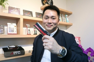 艾格创新科技总经理赵伟孝表示，今年将全力投入自有品牌销售。 彭子豪／摄影