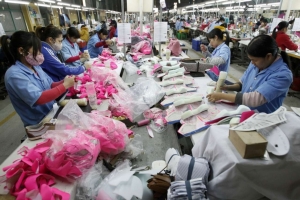 成衣與製鞋業者與越南設廠-路透