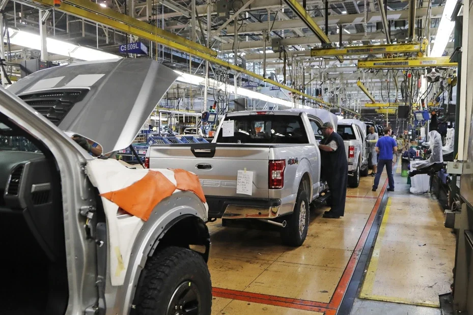 Ford`s assemble plant in Michigan 
(Photo courtesy of Associated Press)