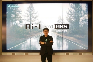 宏佳腾执行长林东闵表示将推出A1-1 Sport ABS 车款。图／宏佳腾提供
