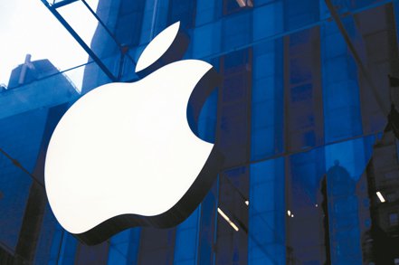 外電最新消息披露，蘋果將把Apple Car委由iPhone長期代工夥伴鴻海生產，鎖定售價10萬美元（逾新台幣290萬元）的高階市場，首款Apple Car最快2024年底至2025年發表。圖檔來源：聯合報系／路透
