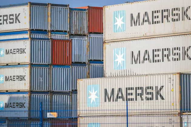 货柜航运巨头马士基（快桅）在最新亚太市场月报中指出，全球供应链终于开始稳定。（欧新社）