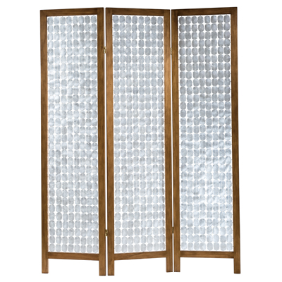 AMY PRINCESSA CAPIZ / WOOD SCREENS