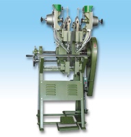 Double-Rivet Riveting Machine