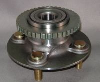 NISSAN WHEEL HUB