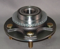 NISSAN WHEEL HUB