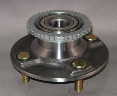 NISSAN WHEEL HUB