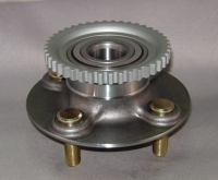 NISSAN WHEEL HUB