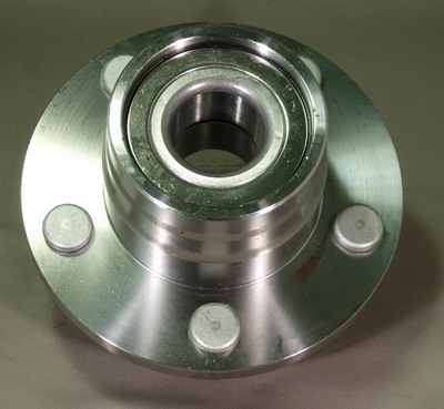 NISSAN WHEEL HUB