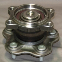 NISSAN WHEEL HUB