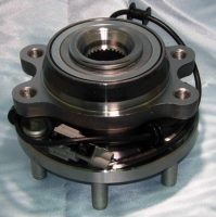 NISSAN WHEEL HUB