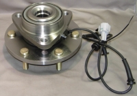 NISSAN WHEEL HUB