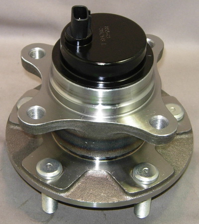 TOYOTA WHEEL HUB