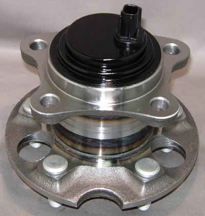 TOYOTA WHEEL HUB