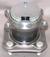 NISSAN WHEEL HUB