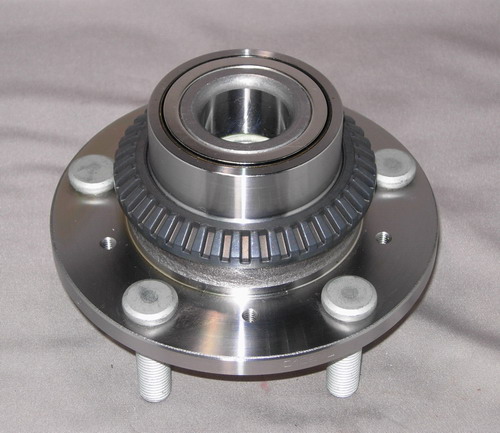 MITSUBISHI WHEEL HUB