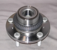 MITSUBISHI WHEEL HUB