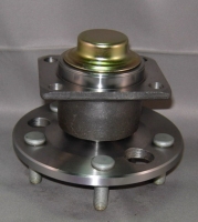 G.M WHEEL HUB