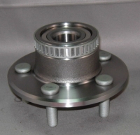 CHRYSLER WHEEL HUB