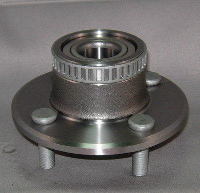 CHRYSLER WHEEL HUB