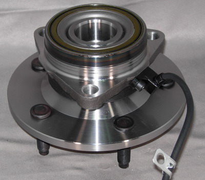 CHRYSLER WHEEL HUB