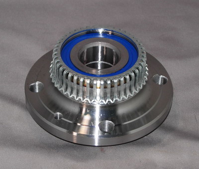 VW  WHEEL HUB