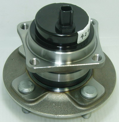 TOYOTA WHEEL HUB