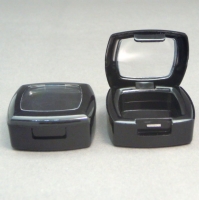 Eyeshadow container