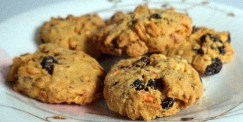 Oatmeal raisin cookies